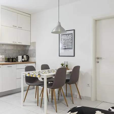 Cool Διαμέρισμα *