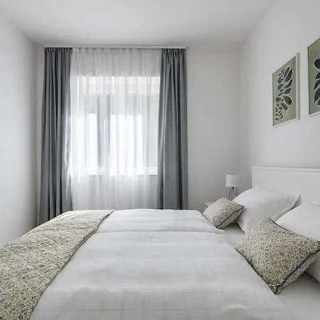 Apartment Cool *